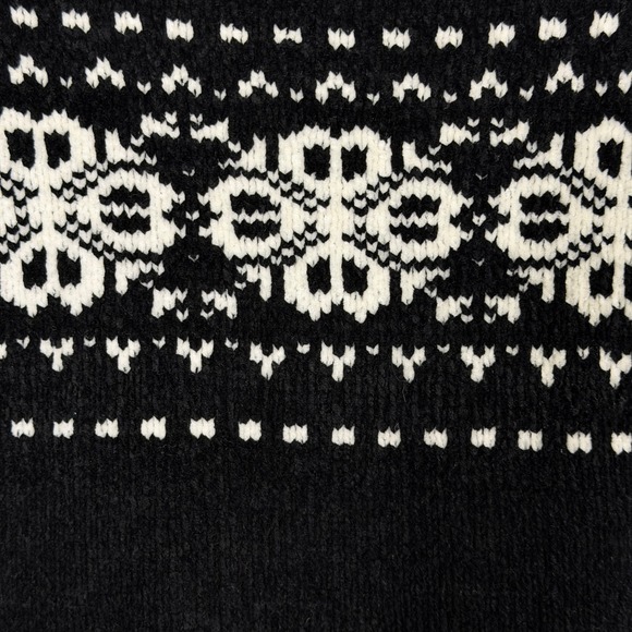 Vintage Alfred Dunner Holiday Sweater L Black Snowflake Ice Skater Sweater - Picture 7 of 13